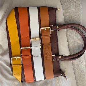 Luxury purse with attachable cross body sling